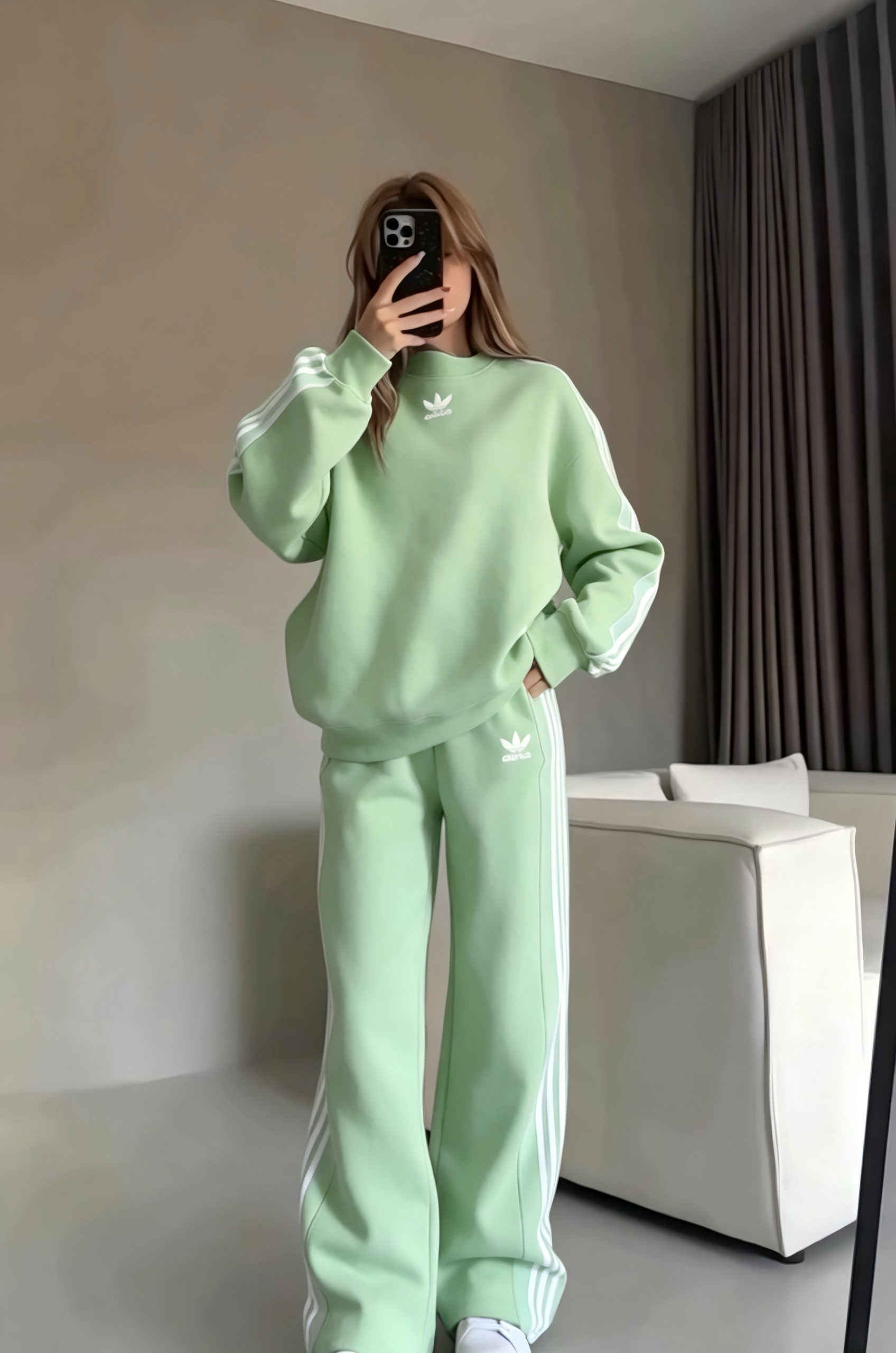 Women's Two-Piece Striped Sports Set: Casual, Loose-Fit Activewear