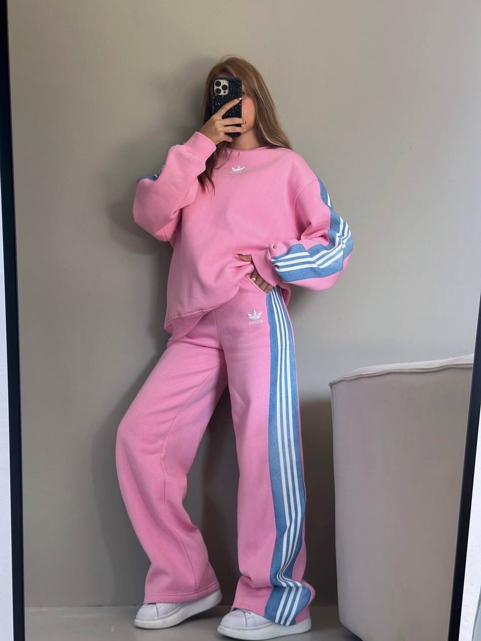 Women's Two-Piece Striped Sports Set: Casual, Loose-Fit Activewear